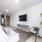 Comodos Apartamentos De 1 Habitacion Con Vista En Laureles