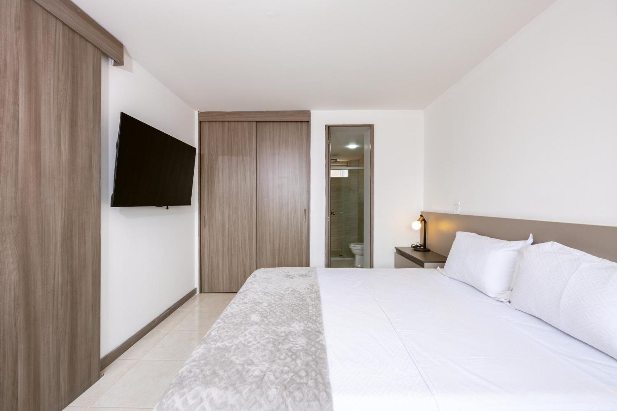 Comodos De 1 Con Vista En Laureles Medellín