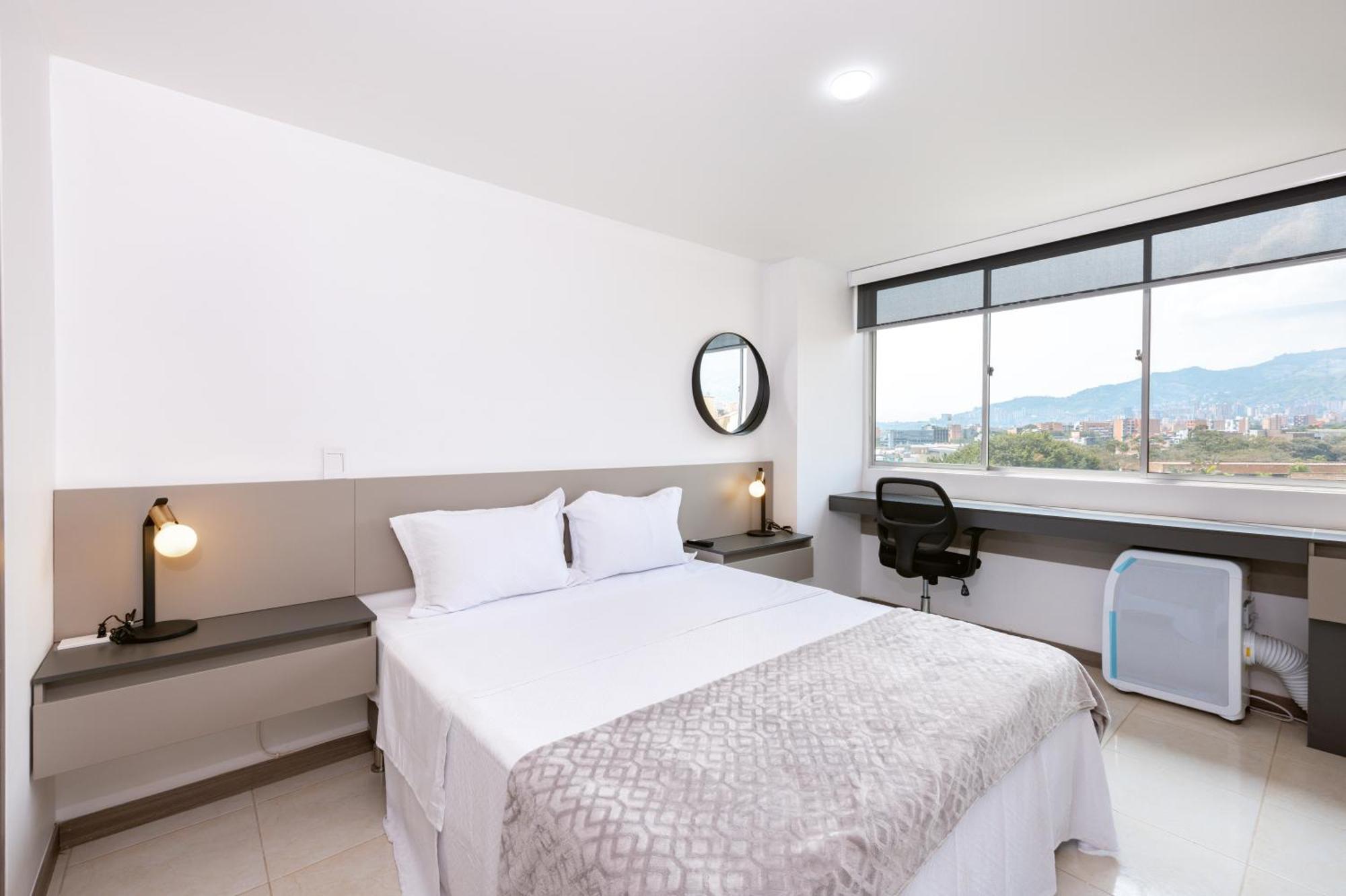 Comodos De 1 Con Vista En Laureles Medellín
