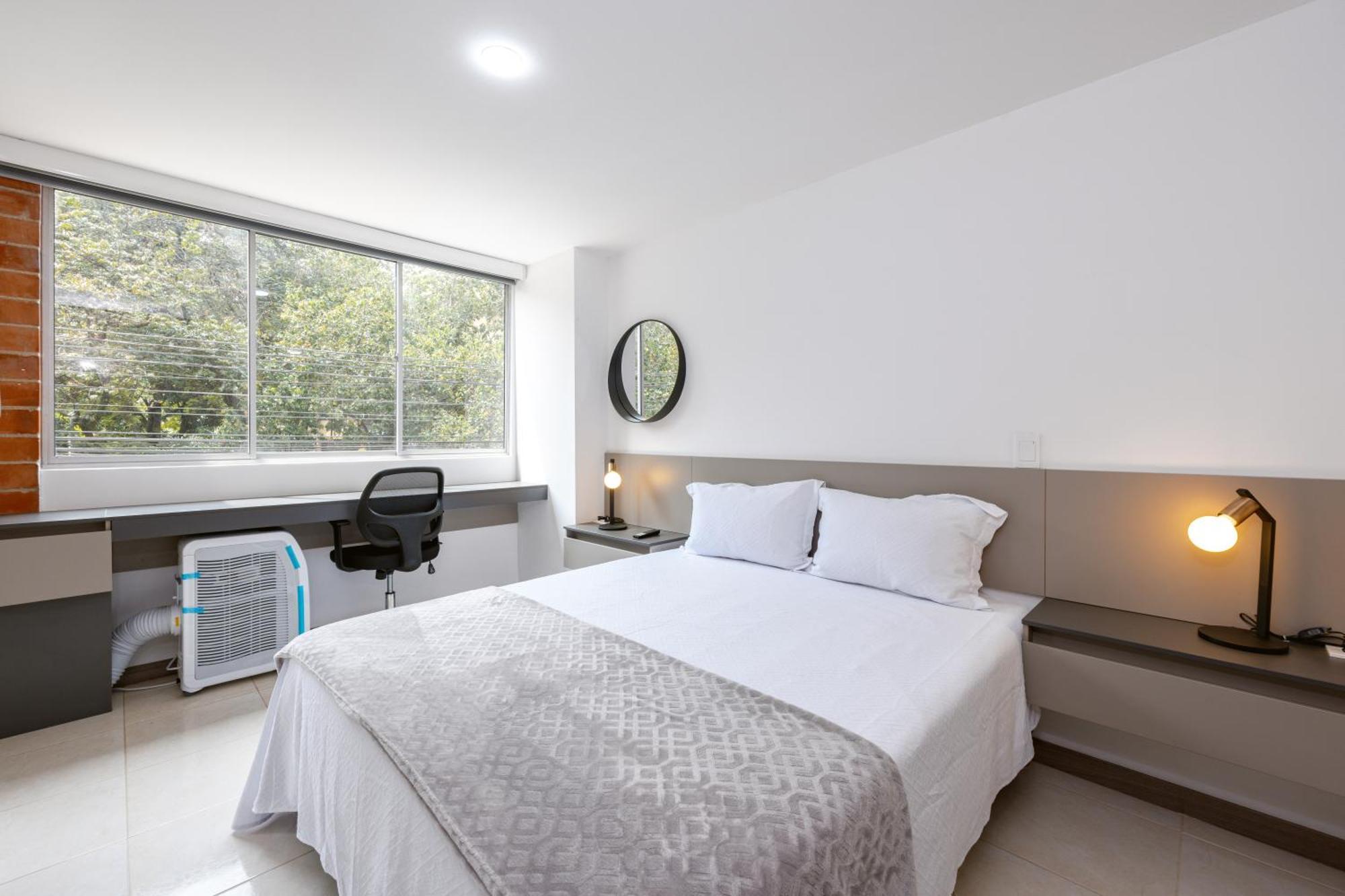 Comodos De 1 Con Vista En Laureles Apartamento *