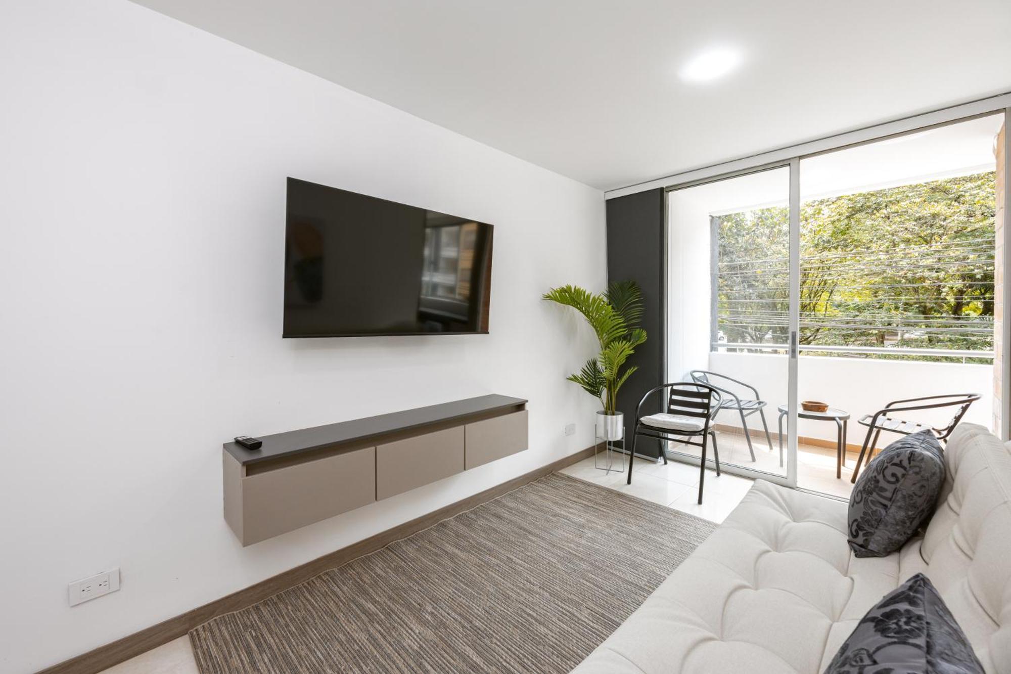 Comodos De 1 Con Vista En Laureles Medellín